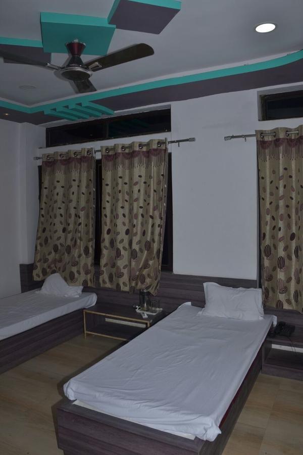 Hotel Vinayak Residency Itarsi Экстерьер фото